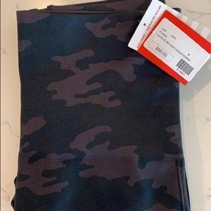 Camo spanx leggings NWT
